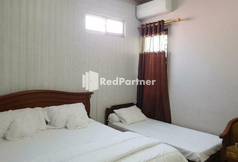 בית מלון כפרי Homestay Lotus Bangka Mitra Reddoorz