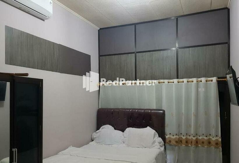 בית מלון כפרי Homestay Lotus Bangka Mitra Reddoorz