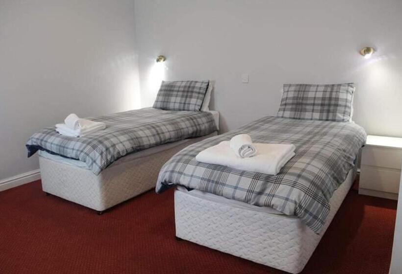 پانسیون The Sportsman Chalets