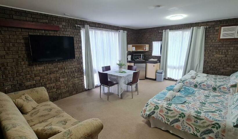 The Sim  Sussex Inlet Motel