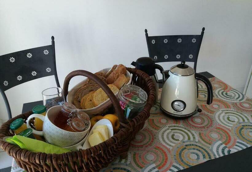 Bed and Breakfast Chambre D Hôtes La Thibaudière