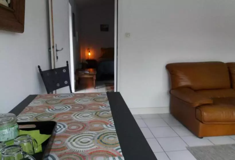 ベッドアンドブレックファースト Chambre D Hôtes La Thibaudière