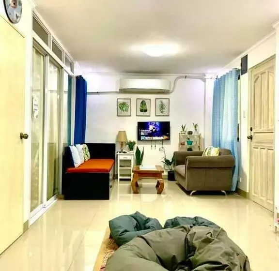 Cozy Central   Near Arca South Signal Taguig