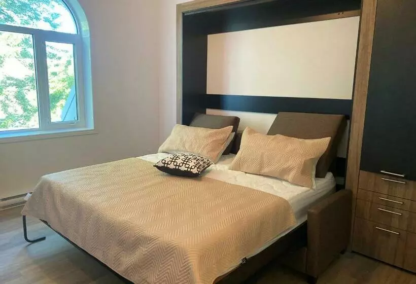 Hotelli Auberge Le St Alexis