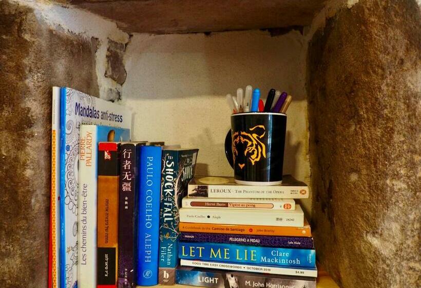 膳宿费 Studio Camino Real