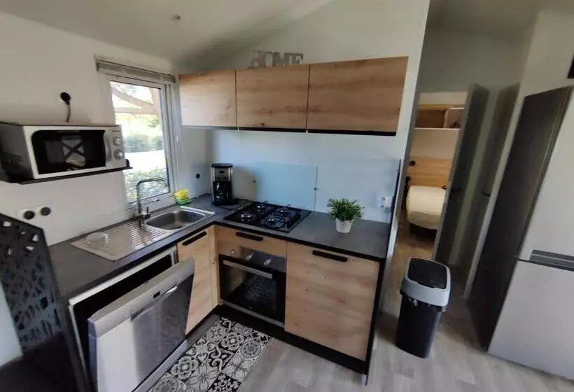 リゾートホテル Sea Blue Mobil Homes 10 Places Avec 4 Chambres Siblu Proche Océan Mh 735 Ou 828