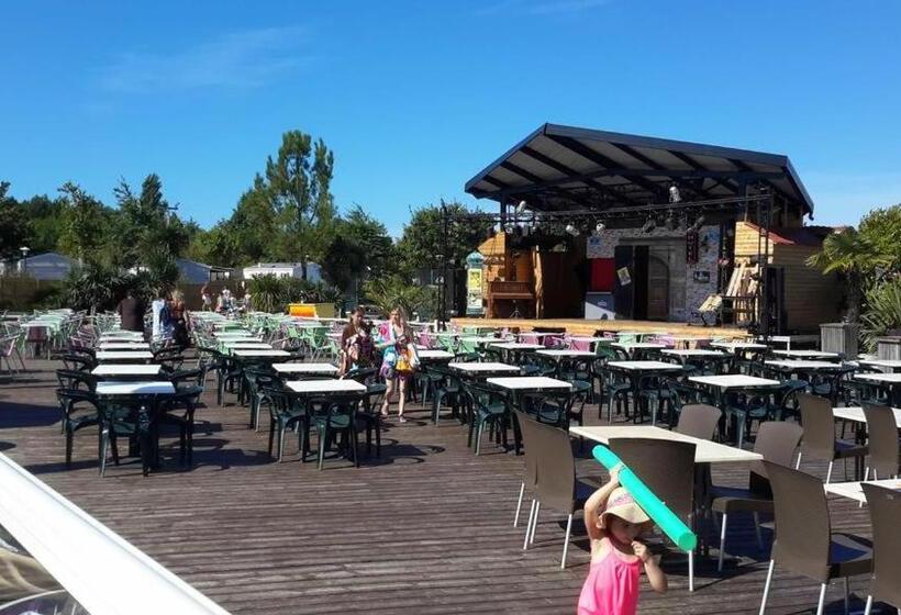 Курорт Sea Blue   Mobil Homes 10 Places Avec 4 Chambres Siblu Proche Océan Mh 735 Ou 828