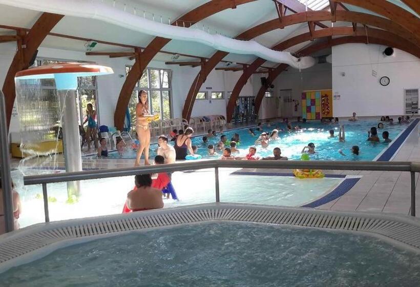 Курорт Sea Blue   Mobil Homes 10 Places Avec 4 Chambres Siblu Proche Océan Mh 735 Ou 828