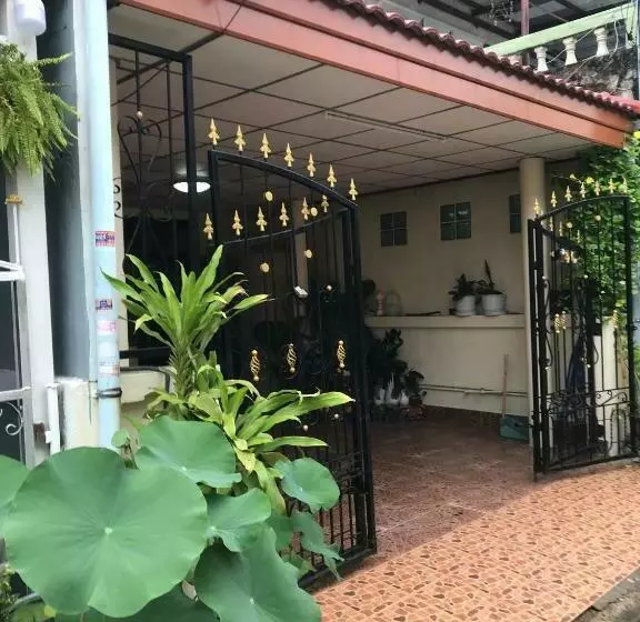 The Best House&hostel