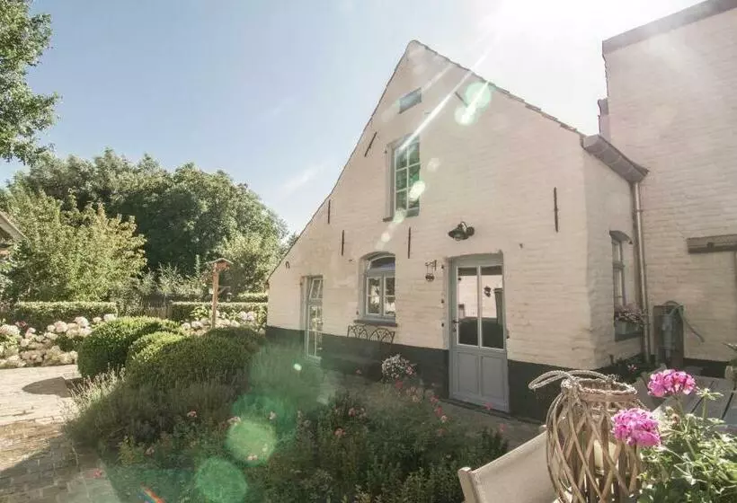 Aamiaismajoitus (B&B) Gastenkamer Klein Geluk