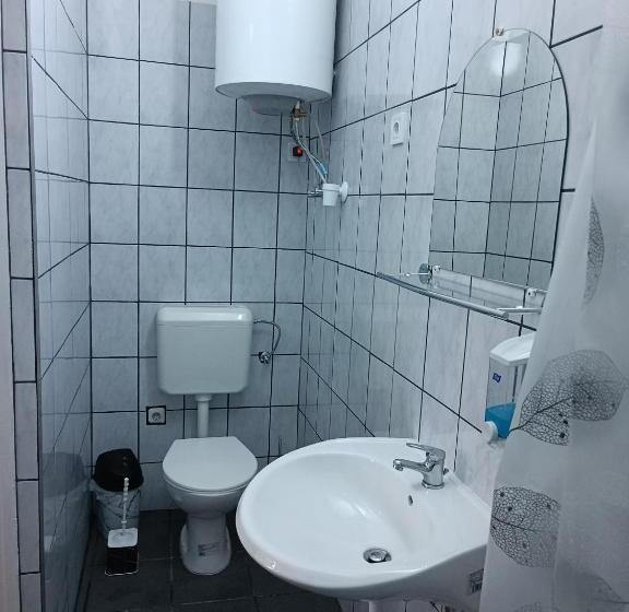 膳宿费 Akhilleus Vendégház