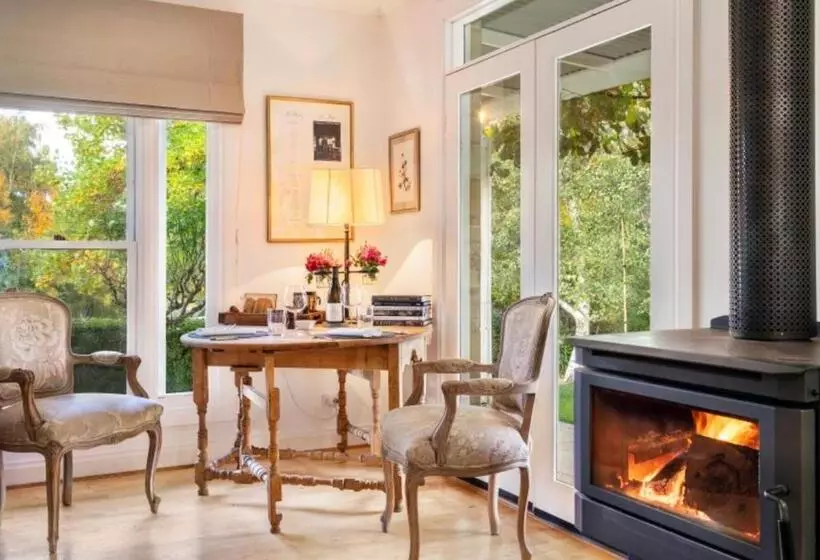 ペンション Beechworth House