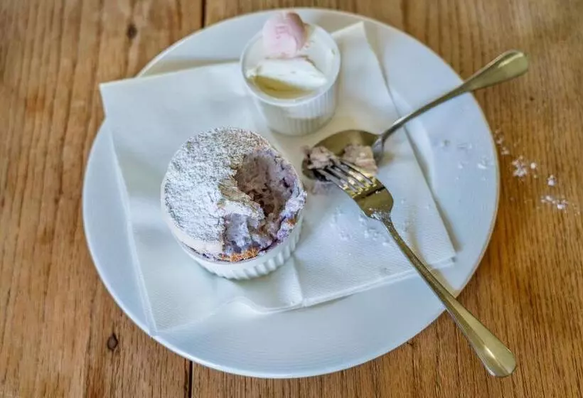 ペンション Beechworth House