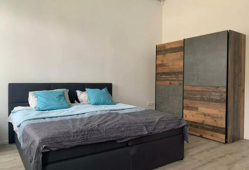 پانسیون Epicenter   Rooms & Terrace