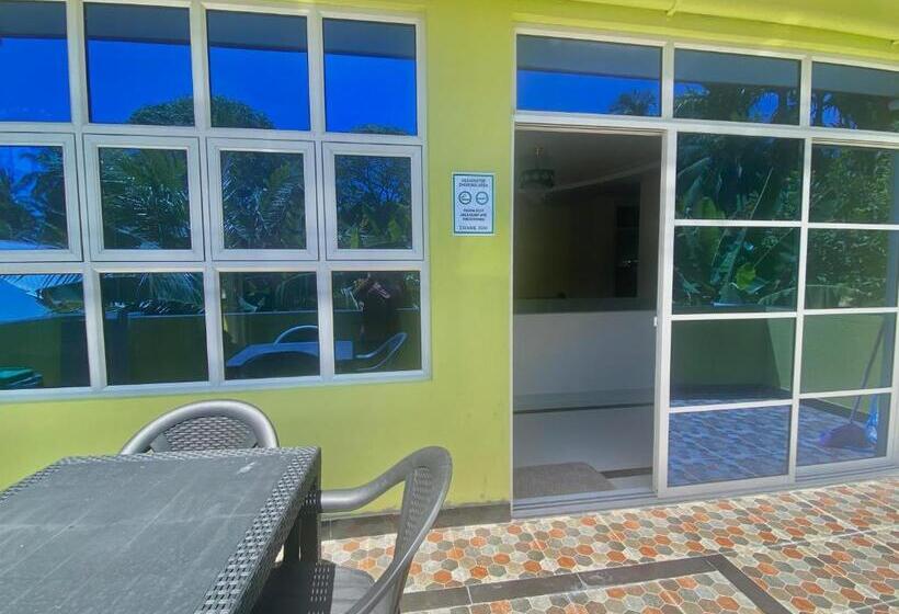 پانسیون Hedheykuri Residence Fuvahmulah