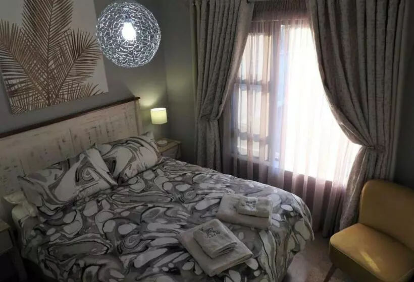 ペンション Locust Retreat Immaculate 2bedroom Cottage