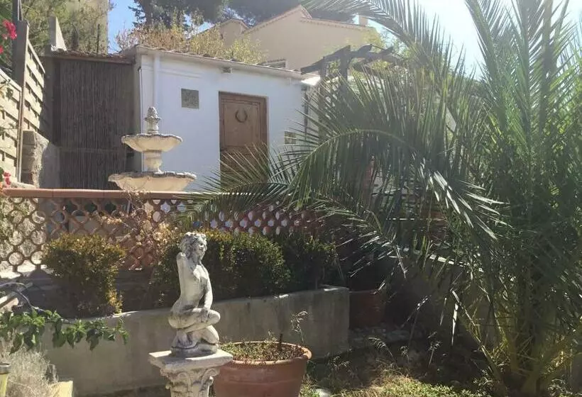 تختخواب و صبحانه Le Train Sifflera Trois Fois