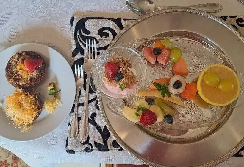 Majatalo Michaelangelo Guest House