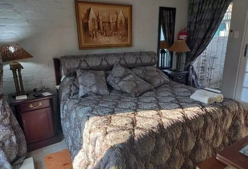 Majatalo Michaelangelo Guest House