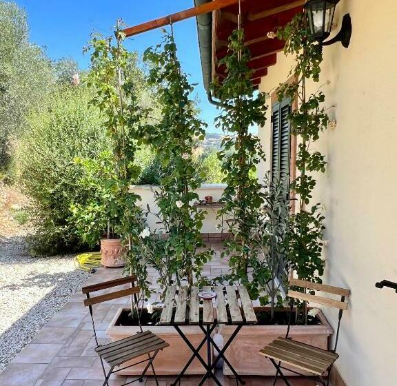 مبيت وإفطار Casale Terre Rosse