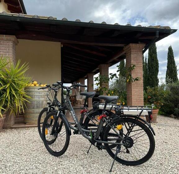 مبيت وإفطار Casale Terre Rosse