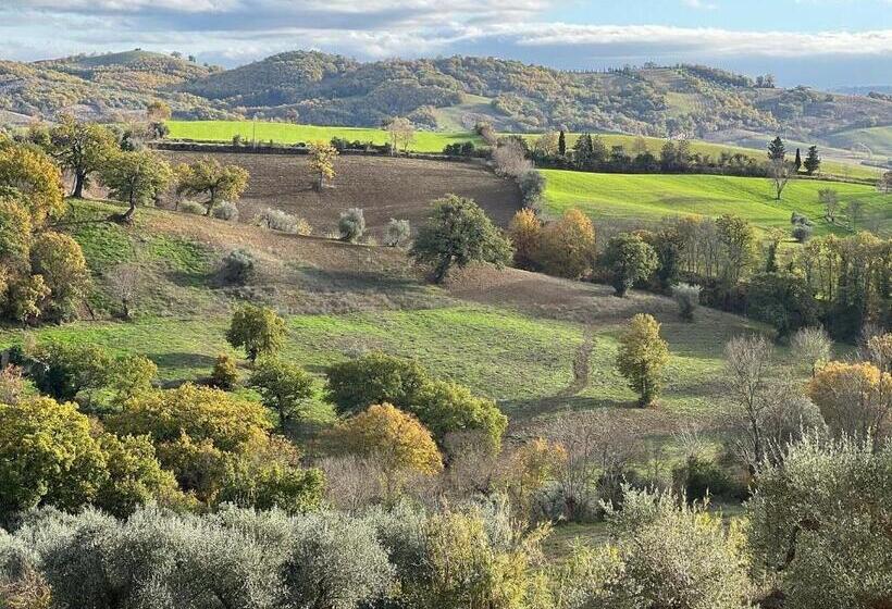 مبيت وإفطار Casale Terre Rosse