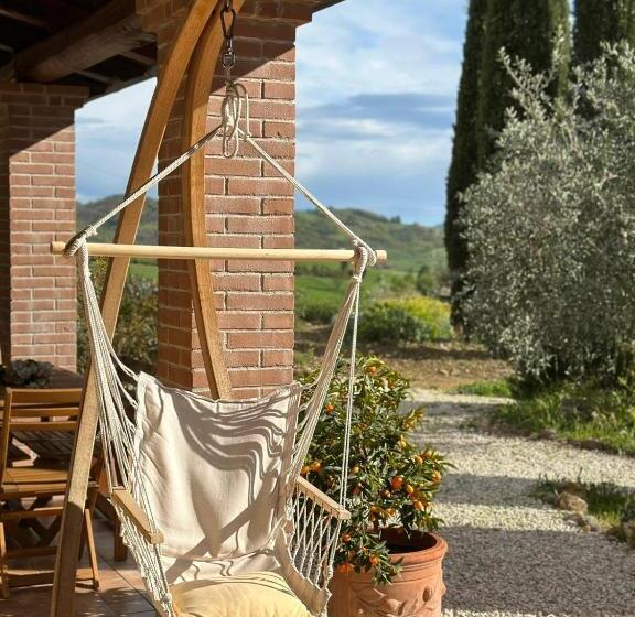 مبيت وإفطار Casale Terre Rosse