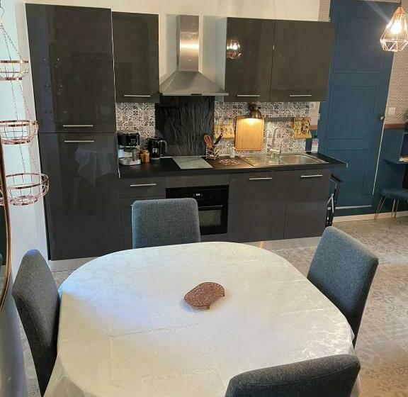 住宿加早餐  La Reynière