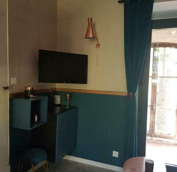 住宿加早餐  La Reynière