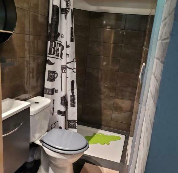 住宿加早餐  La Reynière