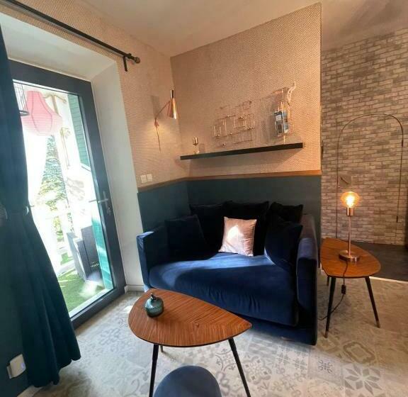 住宿加早餐  La Reynière