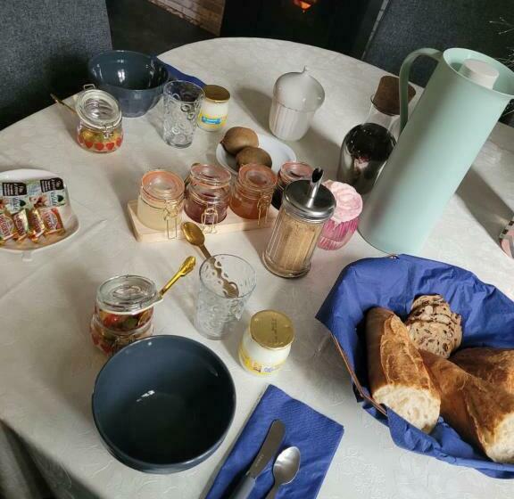 住宿加早餐  La Reynière