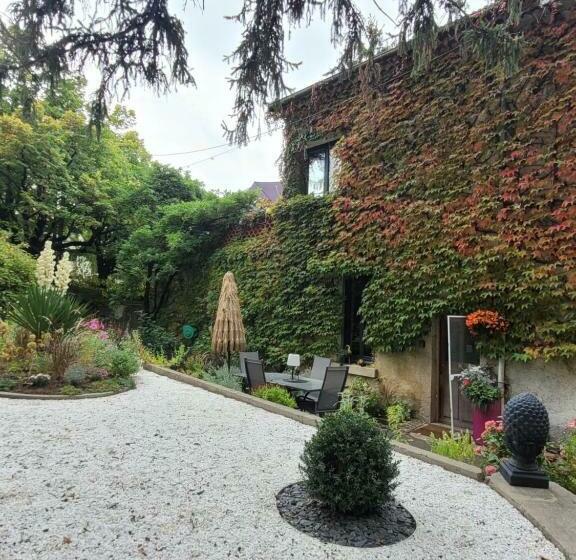 住宿加早餐  La Reynière