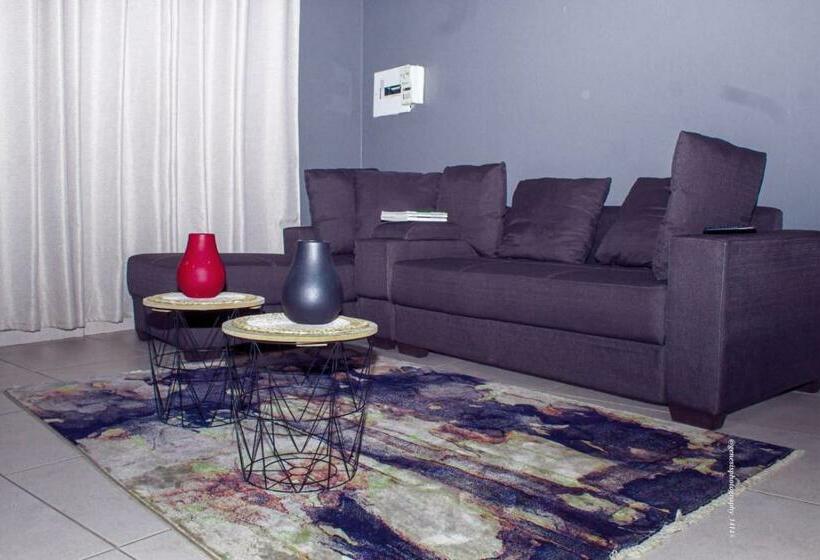 Bed & Breakfast Warmbaths Thai Spa And Guest House