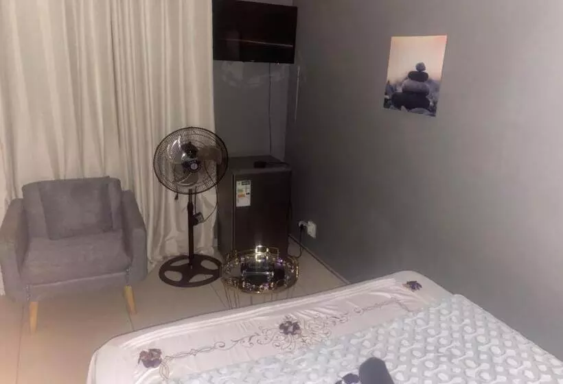 ベッドアンドブレックファースト Warmbaths Thai Spa And Guest House