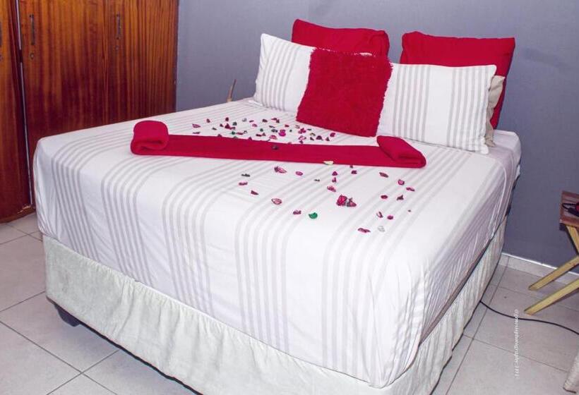 Bed & Breakfast Warmbaths Thai Spa And Guest House