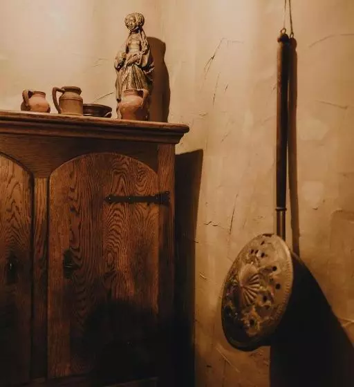 カプセルホテル Le Fantôme De Berthe Logement Attraction Insolite