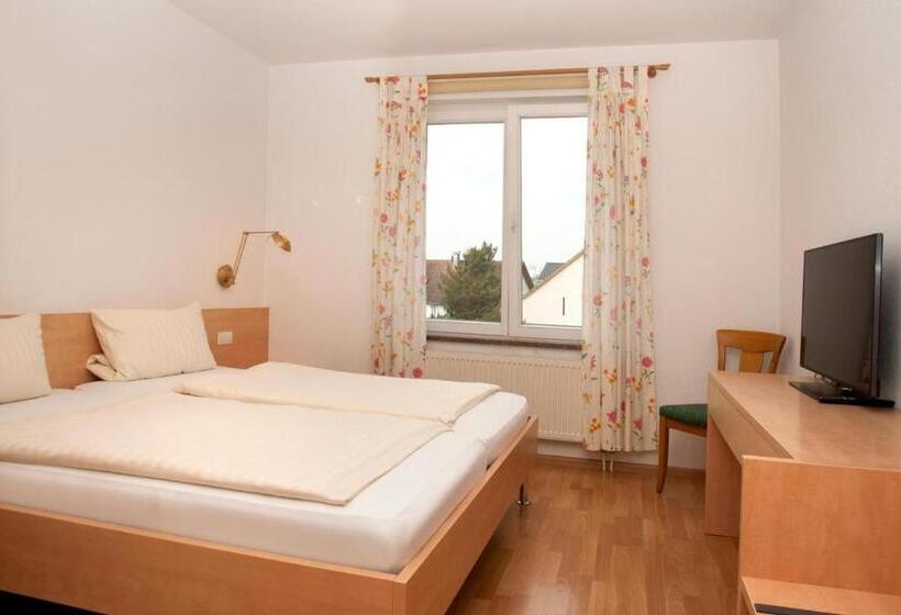 호텔 Villa Martino   Zum Hirsch