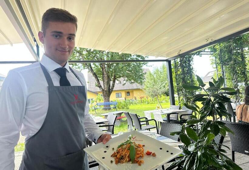 호텔 Villa Martino   Zum Hirsch