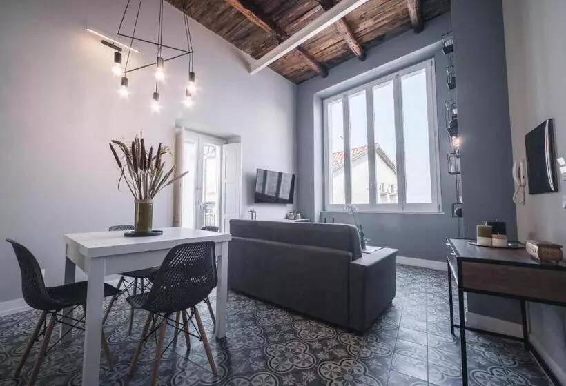 Palazzo Paladini Luxury Suites In The Heart Of The Old Town