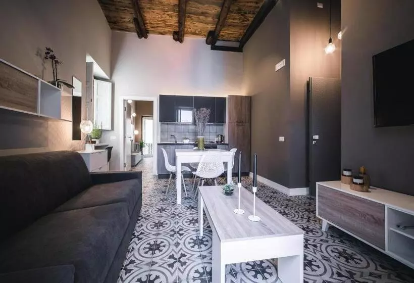 Palazzo Paladini Luxury Suites In The Heart Of The Old Town