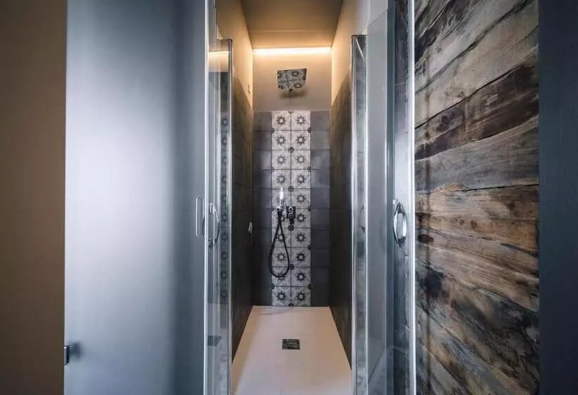 Palazzo Paladini Luxury Suites In The Heart Of The Old Town