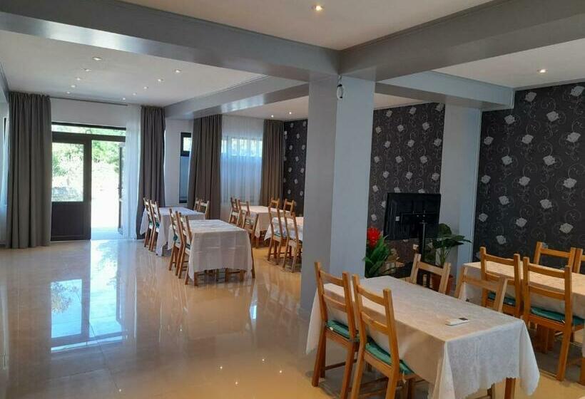 بنسيون Casa Florea