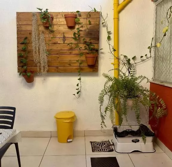 Majatalo Gayfriendly Hostel Bsb Airport