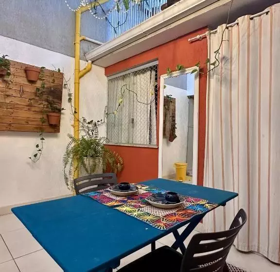 Majatalo Gayfriendly Hostel Bsb Airport