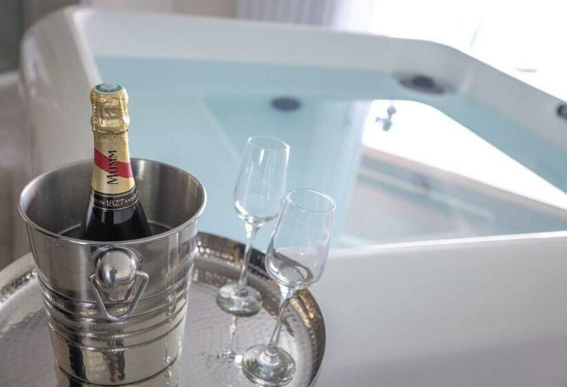 Pensione Les Suites Love 1 Spa Vue Mer Piscine