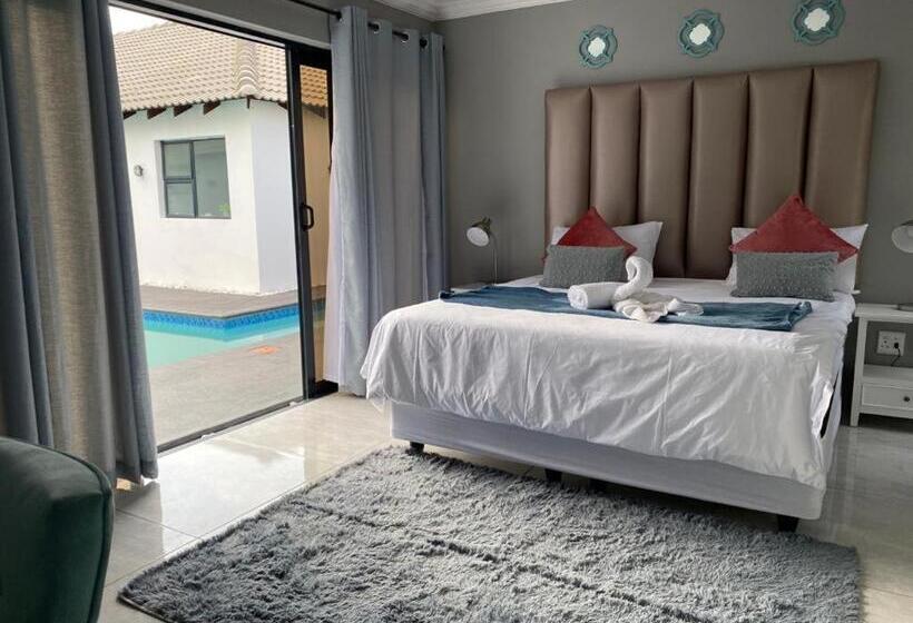 膳宿费 The King S Court Guest Manor