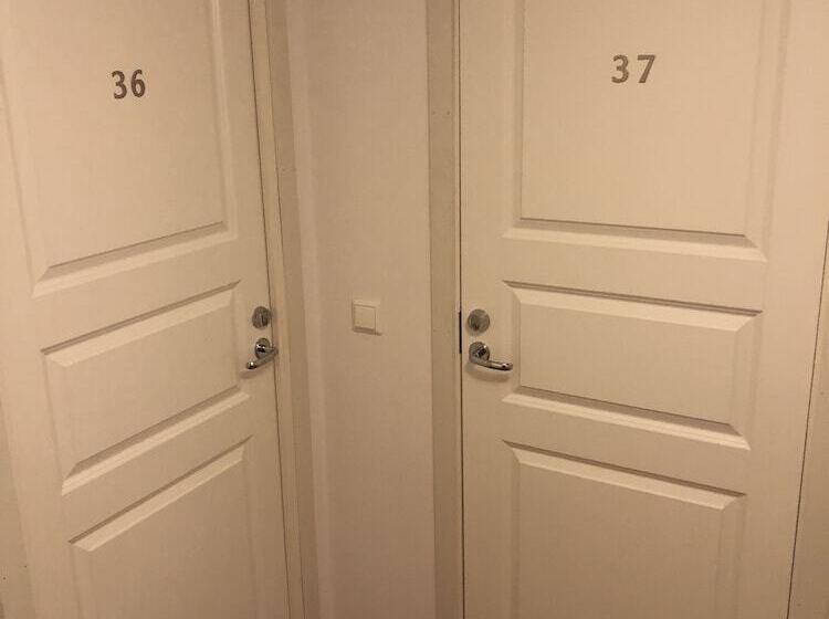 ユースホステル Berggårdens Gästgiveri