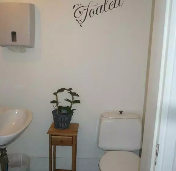 ユースホステル Berggårdens Gästgiveri