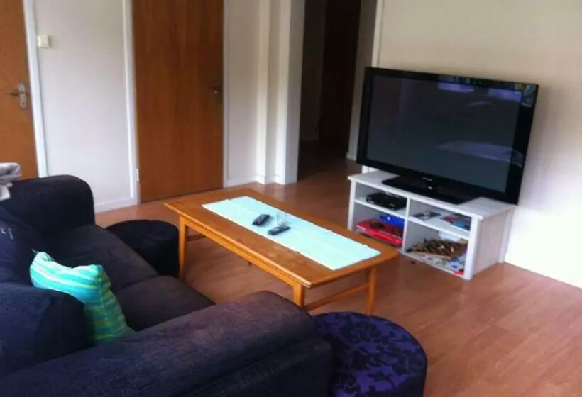 ユースホステル Berggårdens Gästgiveri